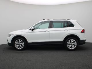 Volkswagen Tiguan 1.4 TSI eHybrid business 245PK DSG led matrix, trekhaak, adaptive cruise, side assist, schuif-kan...