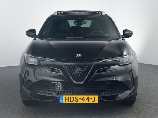 Alfa Romeo Junior Alfa Romeo 1.2 Turbo Hybrid Ibrida | Achteruitrijcamera | Apple Carplay/Android Auto|telefooninte... ActivLease financial lease