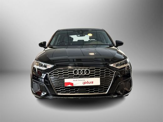 Audi A3 Sportback 40 TFSI e Edition / Achteruitrijcamera / Smartphone-interface / Stoelverwarming ActivLease financial lease