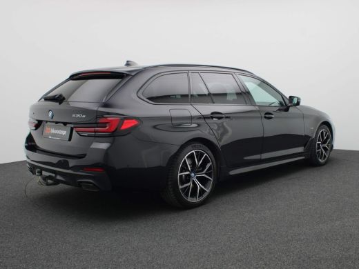 BMW 5 Serie Touring 530e xDrive M-Sport 292PK AUT8 Keyless, Surround Camera, Head-Up Display, Hifi, Panoramad... ActivLease financial lease
