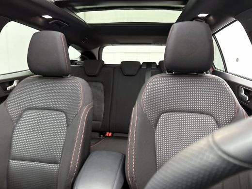 Ford FOCUS Wagon 1.0 E.B. 155PK Hybrid ST Line | Pano-dak | Trekhaak | Full Adaptive LED | Standkachel | Winter-pa... ActivLease financial lease