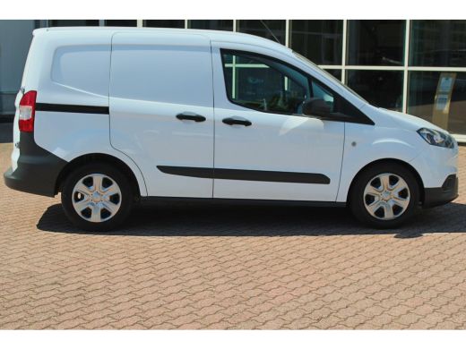 Ford Transit Courier 1.0 Trend ActivLease financial lease