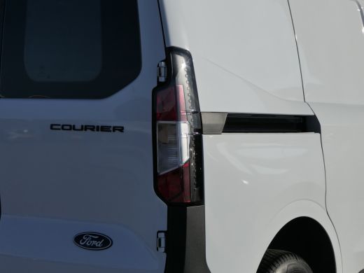 Ford Transit Courier Ford 1.5 EcoBlue Trend | Camera | CarPlay/Android Auto | Winterpack | Parkeersensoren voor en ach... ActivLease financial lease