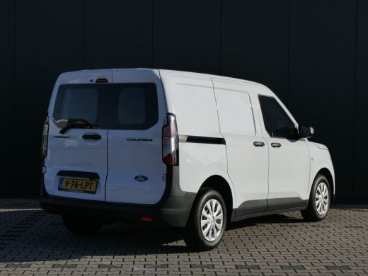 Ford Transit Courier Ford 1.5 EcoBlue Trend | Camera | CarPlay/Android Auto | Winterpack | Parkeersensoren voor en ach... ActivLease financial lease