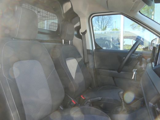Ford Transit Courier Ford 1.5 EcoBlue Trend | Camera | CarPlay/Android Auto | Winterpack | Parkeersensoren voor en ach... ActivLease financial lease