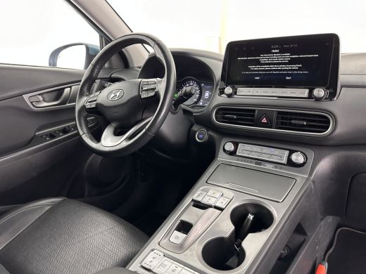 Hyundai KONA EV Premium 64 kWh [ 3-Fase ] (INCL-BTW) *FULL-LEATHER | HEAD-UP | FULL-LED | NAVI-FULLMAP | DAB |... ActivLease financial lease