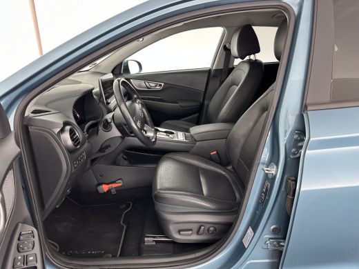 Hyundai KONA EV Premium 64 kWh [ 3-Fase ] (INCL-BTW) *FULL-LEATHER | HEAD-UP | FULL-LED | NAVI-FULLMAP | DAB |... ActivLease financial lease