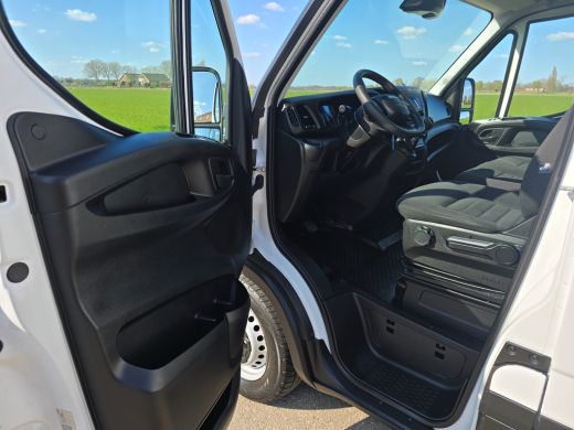 Iveco Daily 35S14V 2.3 352L H2 - 140 Pk - Euro 6 - Airco - Cruise Control ActivLease financial lease