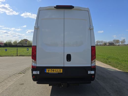Iveco Daily 35S14V 2.3 352L H2 - 140 Pk - Euro 6 - Airco - Cruise Control ActivLease financial lease