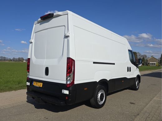 Iveco Daily 35S14V 2.3 352L H2 - 140 Pk - Euro 6 - Airco - Cruise Control ActivLease financial lease