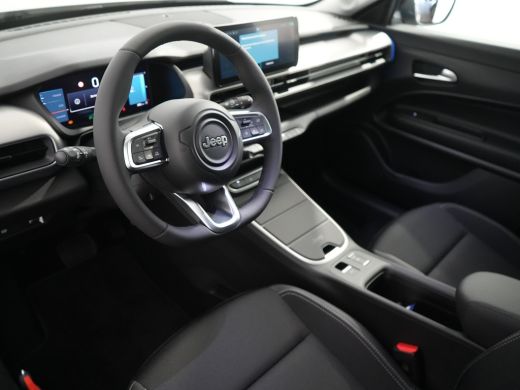 Jeep Avenger Jeep Summit 54 kWh | Achteruitrijcamera | Afdaal assistent | Airco (automatisch) ActivLease financial lease