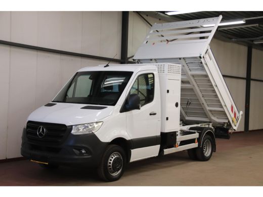 Mercedes Sprinter 514 2.2 CDI KIPPER MET KIST EN 3500 KG TREKHAAK Mercedes Sprinter 514 2.2 CDI KIPPER MET KIST EN 3500 KG TREKHAAK