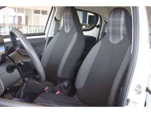 Peugeot 108 Peugeot 1.0 e-VTi Active AIRCO | BLUETOOTH | LED DAGRIJVERLICHTING | 5-DEURS ActivLease financial lease