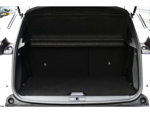 Peugeot 2008 Peugeot 1.2 PURETECH 130PK ALLURE PACK / NAVI / LED / PDC / CLIMA / 17"LMV / CAMERA / KEYLESS / W... ActivLease financial lease