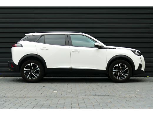 Peugeot 2008 Peugeot 1.2 PURETECH 130PK ALLURE PACK / NAVI / LED / PDC / CLIMA / 17"LMV / CAMERA / KEYLESS / W... ActivLease financial lease