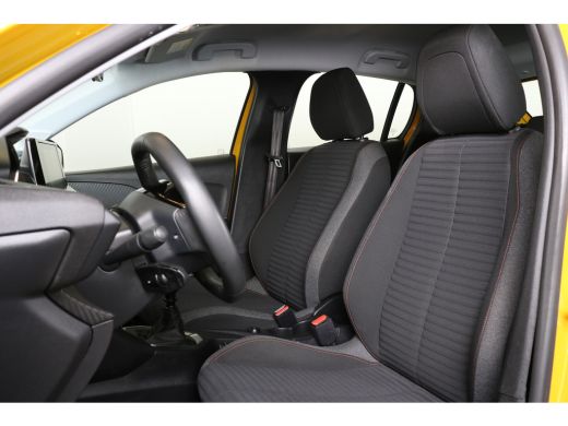 Peugeot 208 Peugeot 1.2 PureTech Active Pack 100 | Navi | Airco | Cruise control | Parkeersenoren achter | DAB | ActivLease financial lease