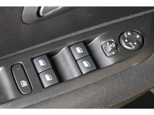 Peugeot 208 1.2 PureTech Active Pack 100 | Navi | Airco | Cruise control | Parkeersenoren achter | DAB | ActivLease financial lease