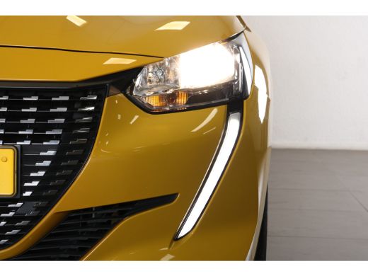 Peugeot 208 Peugeot 1.2 PureTech Active Pack 100 | Navi | Airco | Cruise control | Parkeersenoren achter | DAB | ActivLease financial lease