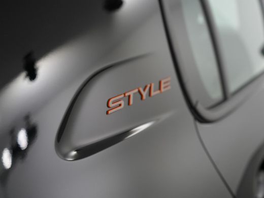 Peugeot 208 Peugeot Style | Dashboard en deurpanelen in kunststof met carboneffect | Elektrisch verstelbare e... ActivLease financial lease