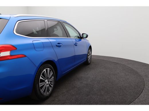 Peugeot 308 SW Peugeot 1.2 PureTech Blue Lease Allure | Achteruitrijcamera | Airco (automatisch) | Apple Carp... ActivLease financial lease