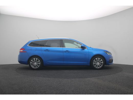 Peugeot 308 SW Peugeot 1.2 PureTech Blue Lease Allure | Achteruitrijcamera | Airco (automatisch) | Apple Carp... ActivLease financial lease