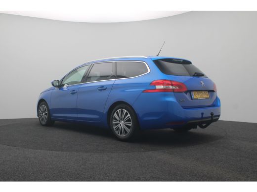 Peugeot 308 SW Peugeot 1.2 PureTech Blue Lease Allure | Achteruitrijcamera | Airco (automatisch) | Apple Carp... ActivLease financial lease