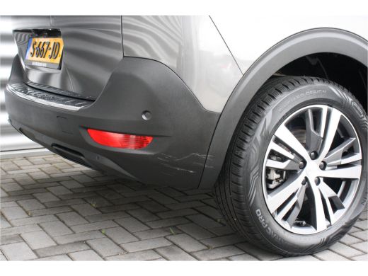 Peugeot 5008 1.2 PURETECH 130PK 7-ZITS ALLURE PACK AUTOMAAT / NAVI / CLIMA / PDC / 18" LMV / CAMERA / KEYLESS ... ActivLease financial lease