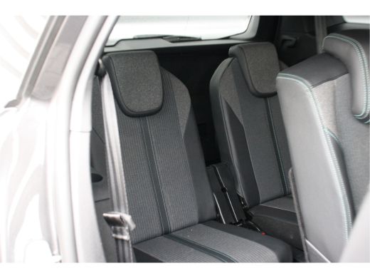 Peugeot 5008 1.2 PURETECH 130PK 7-ZITS ALLURE PACK AUTOMAAT / NAVI / CLIMA / PDC / 18" LMV / CAMERA / KEYLESS ... ActivLease financial lease