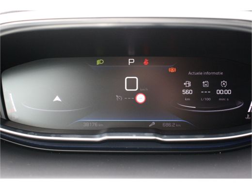 Peugeot 5008 1.2 PURETECH 130PK 7-ZITS ALLURE PACK AUTOMAAT / NAVI / CLIMA / PDC / 18" LMV / CAMERA / KEYLESS ... ActivLease financial lease