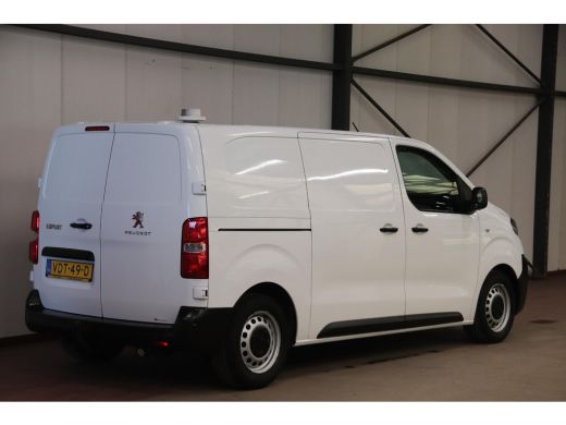 Peugeot Expert 1.5 BlueHDI L2H1 MET INRICHTING EN TREKHAAK ActivLease financial lease