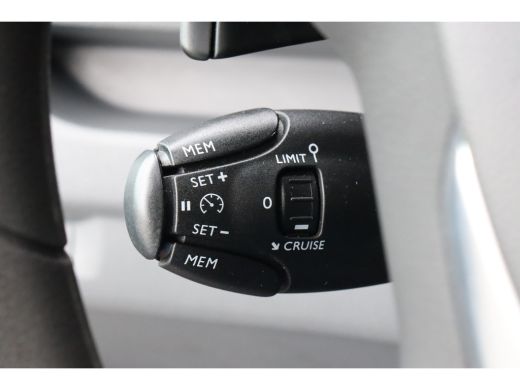 Peugeot Expert 2.0D 180PK L3H1 DC LONG ASPHALT AUTOMAAT / NAVI / AIRCO / LED / PDC / 17" LMV / CAMERA / AFN. TRE... ActivLease financial lease