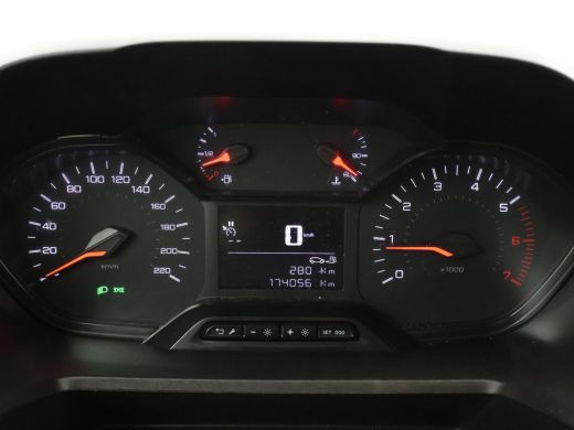 Peugeot Partner 1.5 BLUEHDI 100 PK PREMIUM + BOTT KAST | 230V OMVORMER | TREKHAAK | APPLE CARPLAY ActivLease financial lease