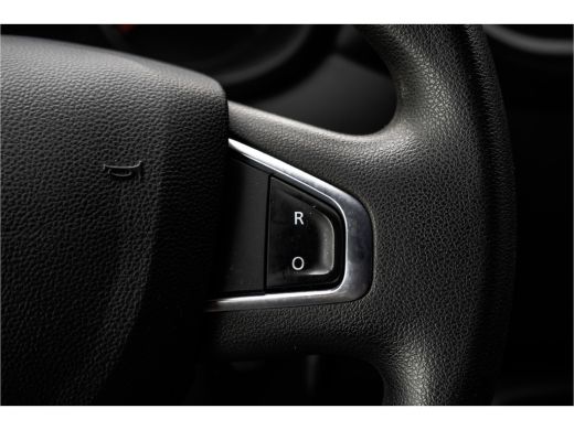 Renault Master 2.3 dCi L2H2 | 136 PK | Camera | LED | Cruise | Airco | Euro 6 ActivLease financial lease