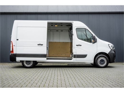Renault Master 2.3 dCi L2H2 | 136 PK | Camera | LED | Cruise | Airco | Euro 6 ActivLease financial lease