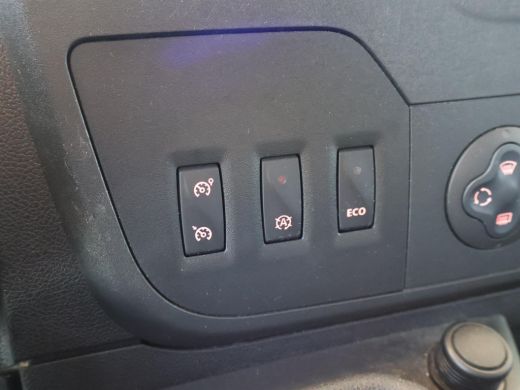 Renault Master T35 2.3 DCI 145 PK DUBBEL LUCHT L4H3 + 3500 KG TREKHAAK ActivLease financial lease