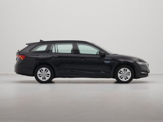 Skoda Octavia Combi 1.0 e-TSI 110pk DSG Business Edition Trekhaak Navigatie Pdc Clima ActivLease financial lease