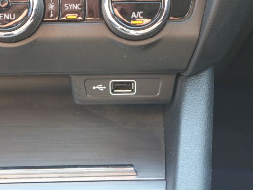 Skoda Octavia Combi 1.5 TSI Greentech Ambition Business TREKHAAK NAVI ActivLease financial lease