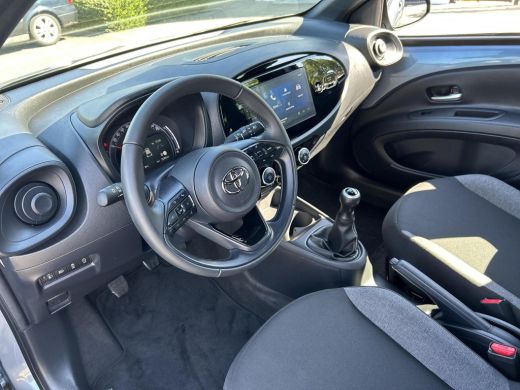 Toyota Aygo X 1.0 VVT-i MT Play ActivLease financial lease