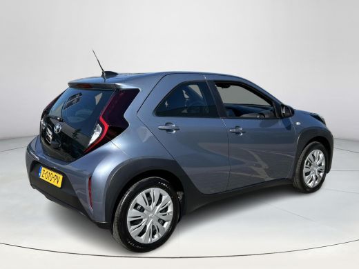 Toyota Aygo X 1.0 VVT-i MT Play ActivLease financial lease