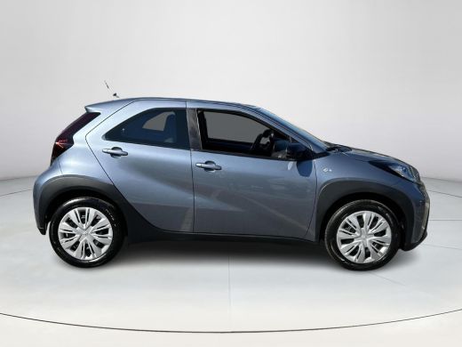 Toyota Aygo X 1.0 VVT-i MT Play ActivLease financial lease