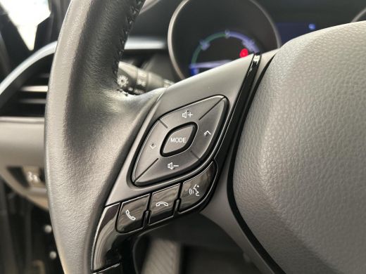 Toyota C-HR 1.8 Hybrid Dynamic ActivLease financial lease