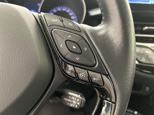 Toyota C-HR 1.8 Hybrid Dynamic ActivLease financial lease