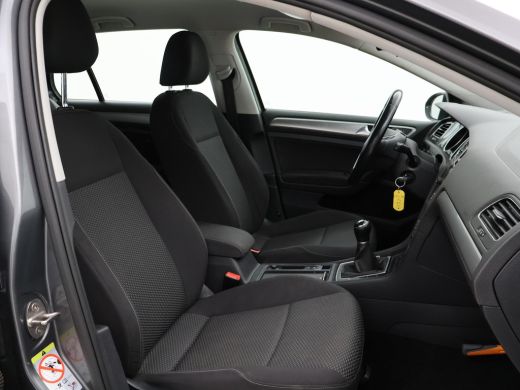 Volkswagen Golf 1.6 TDI 5-DEURS *BTW* + APPLE CARPLAY | TREKHAAK | DAB+ | NAVIGATIE ActivLease financial lease