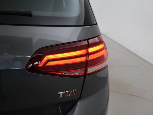 Volkswagen Golf 1.6 TDI 5-DEURS *BTW* + APPLE CARPLAY | TREKHAAK | DAB+ | NAVIGATIE ActivLease financial lease