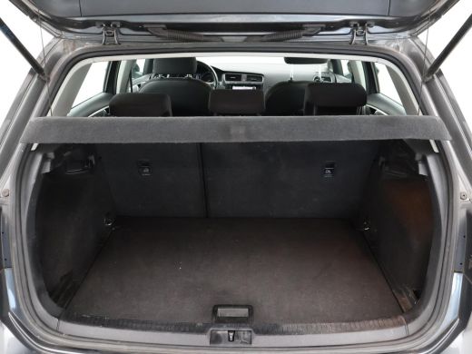 Volkswagen Golf 1.6 TDI 5-DEURS *BTW* + APPLE CARPLAY | TREKHAAK | DAB+ | NAVIGATIE ActivLease financial lease