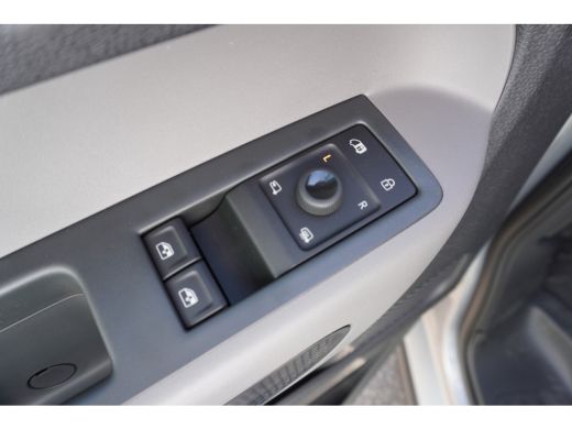Volkswagen ID. Buzz Cargo ID. Buzz Cargo 286 pk ID. Buzz Cargo 286 pk, Bulli,  Achteruitrijcamera, Comfortstoelen met... ActivLease financial lease