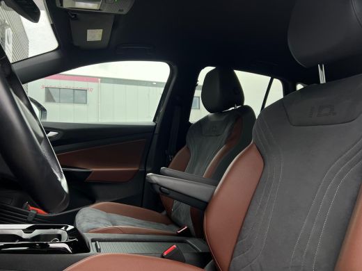 Volkswagen ID.4 First 204 pk 77 kWh | Achteruitrijcamera | Apple Carplay/Android Auto|telefoonintegratie premium ... ActivLease financial lease