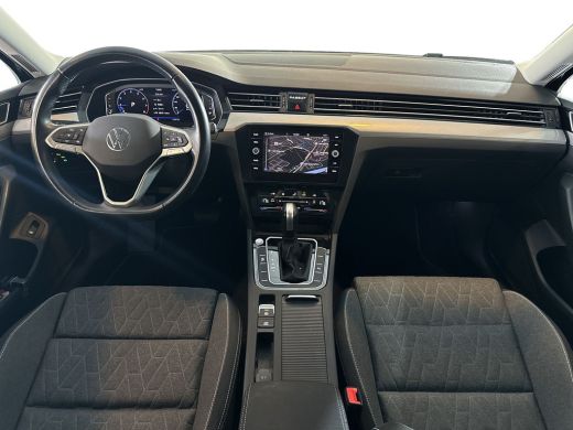 Volkswagen Passat Variant 1.5 150pk TSI Business | Navigatiesysteem | Elektrisch bedienbare achterklep | App Connect | ActivLease financial lease