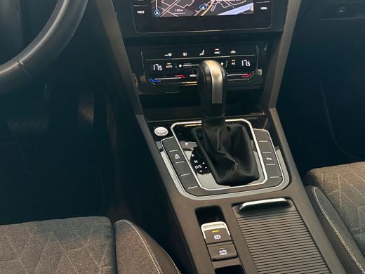 Volkswagen Passat Variant 1.5 150pk TSI Business | Navigatiesysteem | Elektrisch bedienbare achterklep | App Connect | ActivLease financial lease