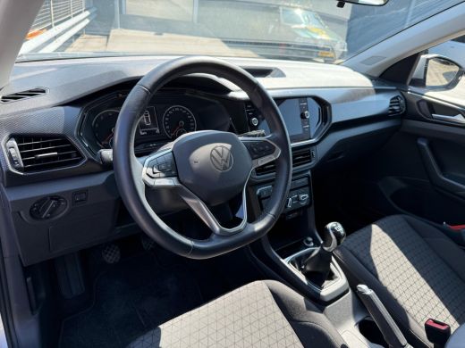 Volkswagen T-Cross 1.0 96PK TSI Life | Airco | ACC | PDC V+A | Apple Carplay ActivLease financial lease